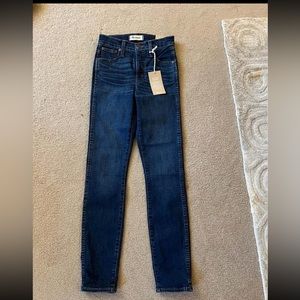 New with tags Madewell jeans. Great wash. Size 23